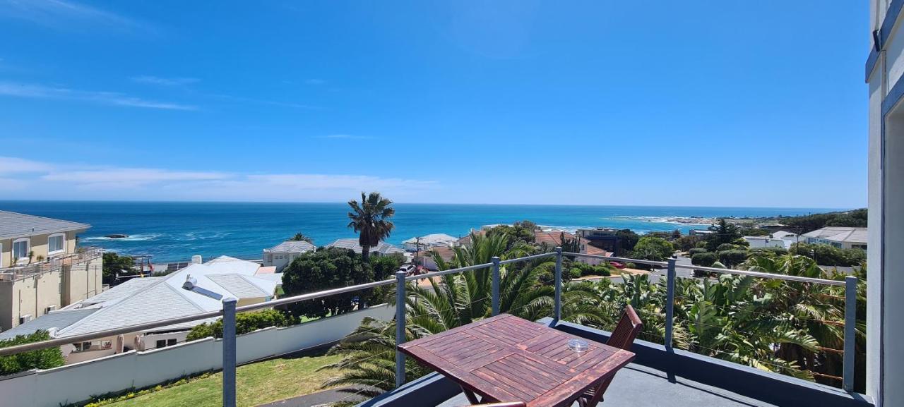 קייפטאון Finchley Guesthouse In Camps Bay מראה חיצוני תמונה